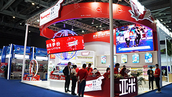 亞米（來伊份）-上海展會(huì)展臺(tái)設(shè)計(jì)搭建案例